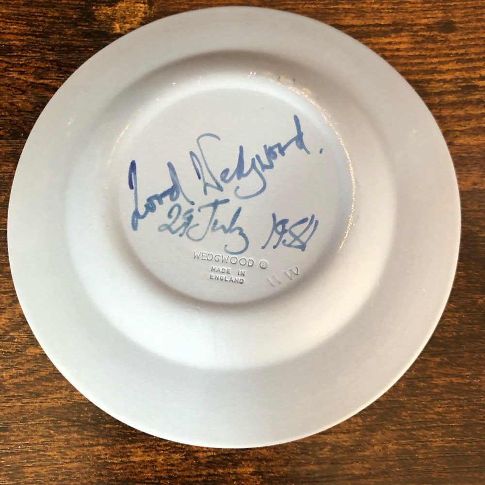 1981 Wedgwood Plates Prince Charles and Princess Diana Royal Wedding - Picture 2 of 4